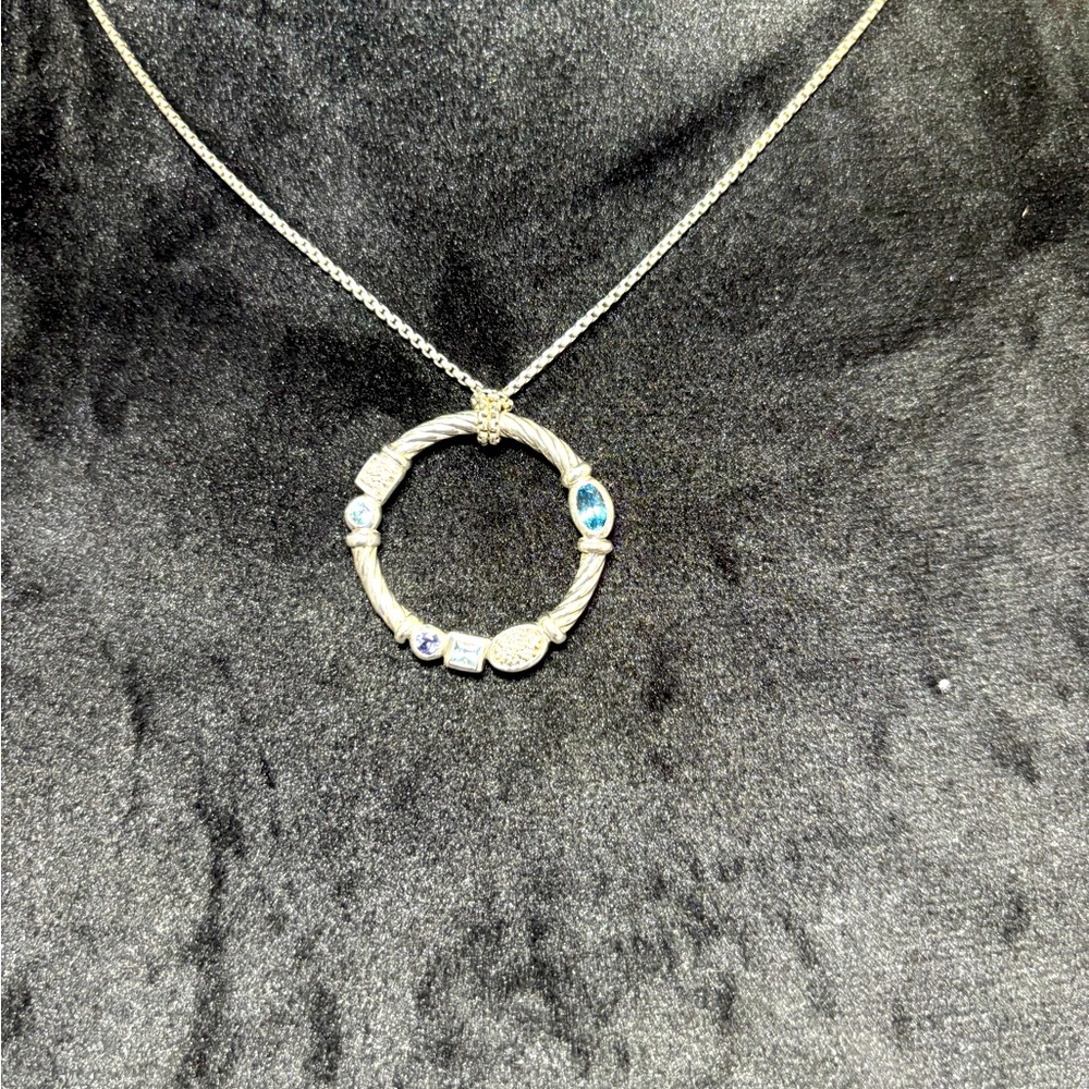 Like New David Yurman confetti sterling silver necklace